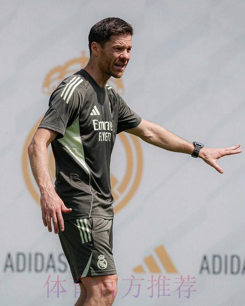 斯基拉:阿隆索拒绝拜仁利物浦报价 他在等待皇马 斯基拉:阿隆索拒绝拜仁利物浦报价 他在等待皇马